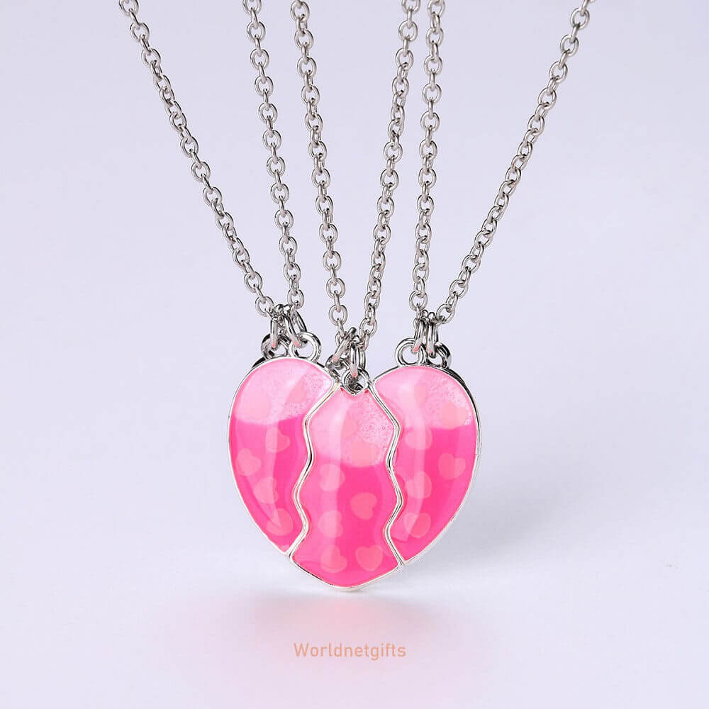 3-Person Friendship Family Necklace with Glowing Heart